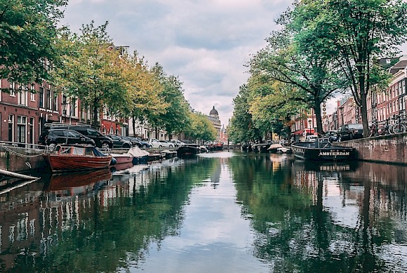 Het verkennen van Nederland - samen met een VIP Escort